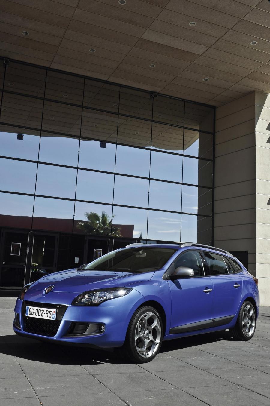  Renault Megane Tourer GT 2011 года  (фото 3 из 14)